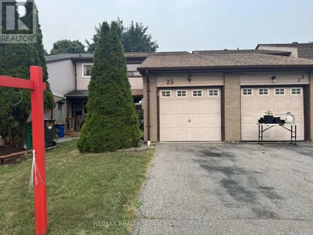 23 SCOTTSDALE COURT, Brampton (Bram East), Ontario L6W3R8