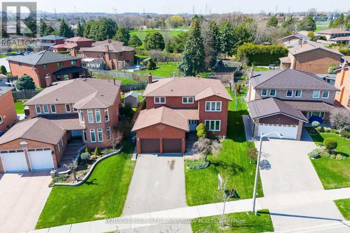 4129 MOLLY AVENUE, Mississauga (Rathwood), Ontario L4Z1E3