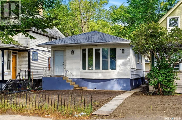 1937 Montreal STREET, Regina, Saskatchewan S4P1L4