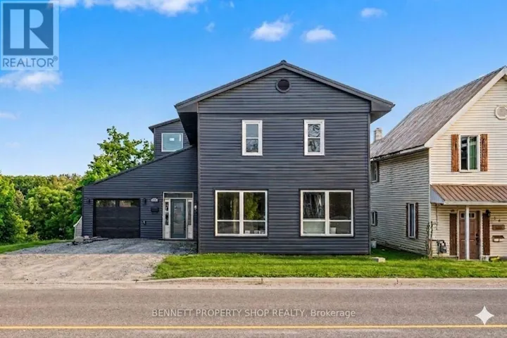 14 RIVER ROAD, McNab/Braeside, Ontario K7S1R2