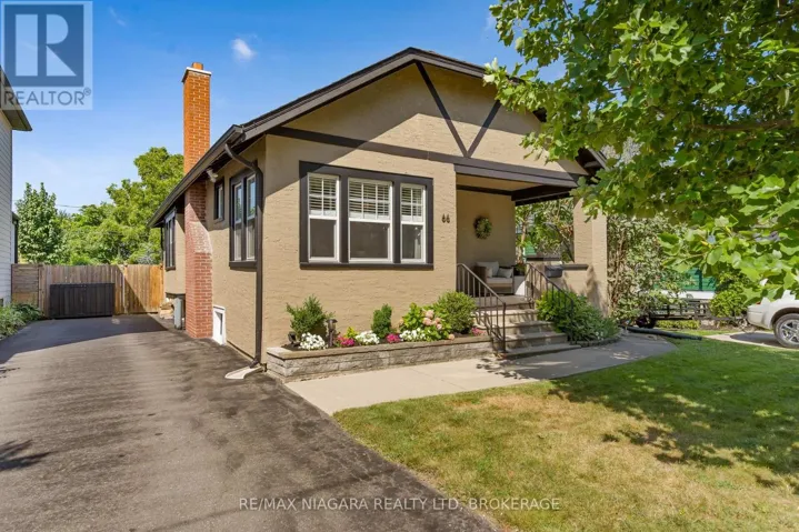66 HIGHLAND AVENUE, St. Catharines (Old Glenridge), Ontario L2R4J1