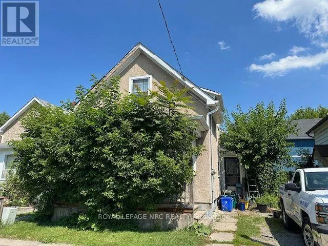 62 HAYNES AVENUE, St. Catharines (E. Chester), Ontario L2R3Z3