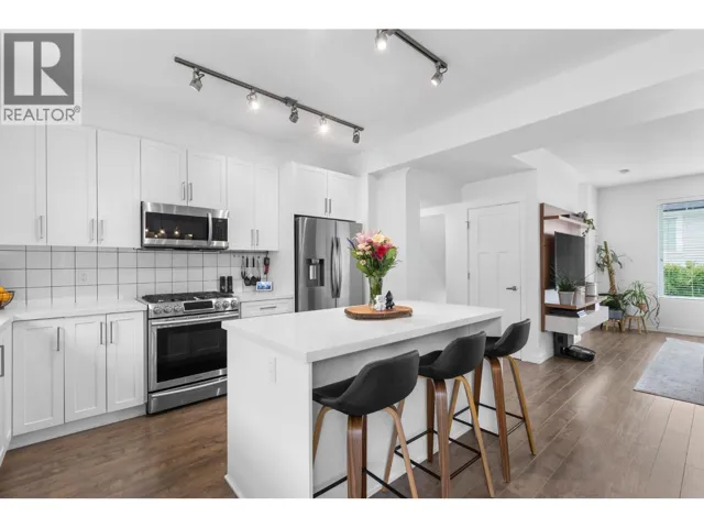 11 11272 240 STREET, Maple Ridge, British Columbia V2W0J8