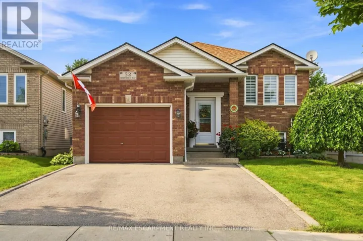 32 BREWSTER WAY, Brantford, Ontario N3T6N4