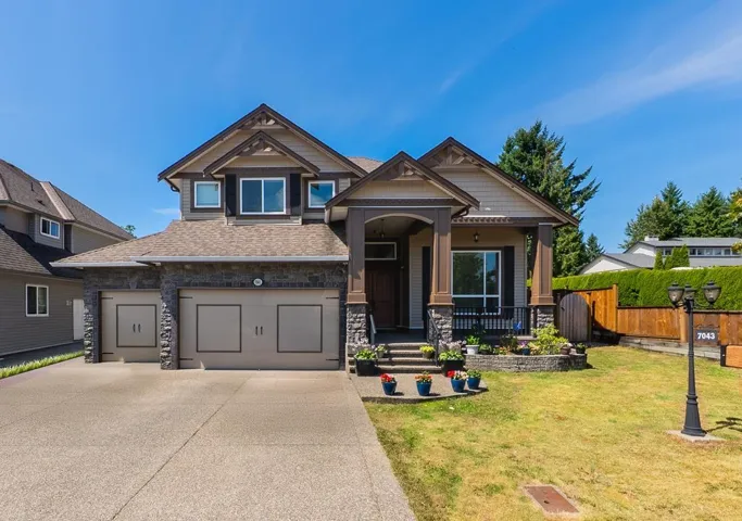 7043 197B STREET, Langley, British Columbia V2Y0E9