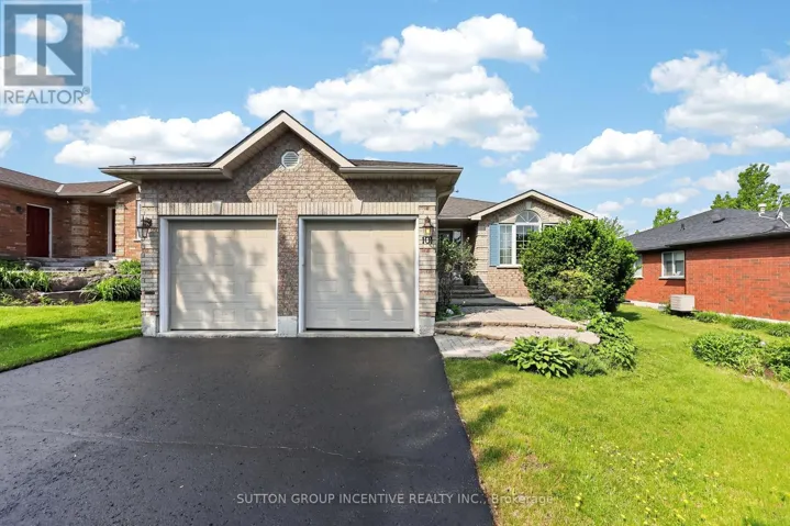 101 LION'S GATE BOULEVARD, Barrie (Little Lake), Ontario L4M7E5