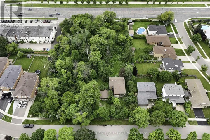 1050 BURNHAMTHORPE ROAD E, Mississauga (Applewood), Ontario L4Y2X6