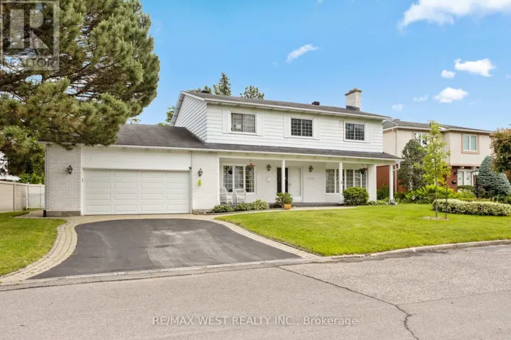 1758 RHODES CRESCENT, Ottawa, Ontario K1H5T2
