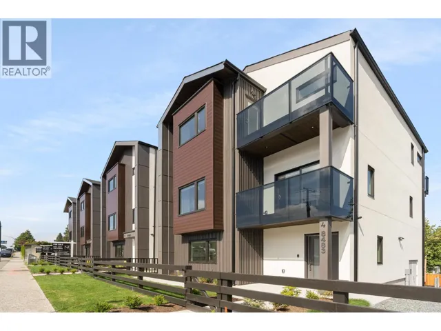 3 8483 16TH AVENUE, Burnaby, British Columbia V3N1S4