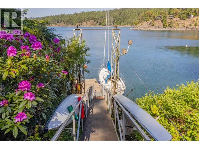 1602 CHART DRIVE, Pender Island, British Columbia V0N2M2