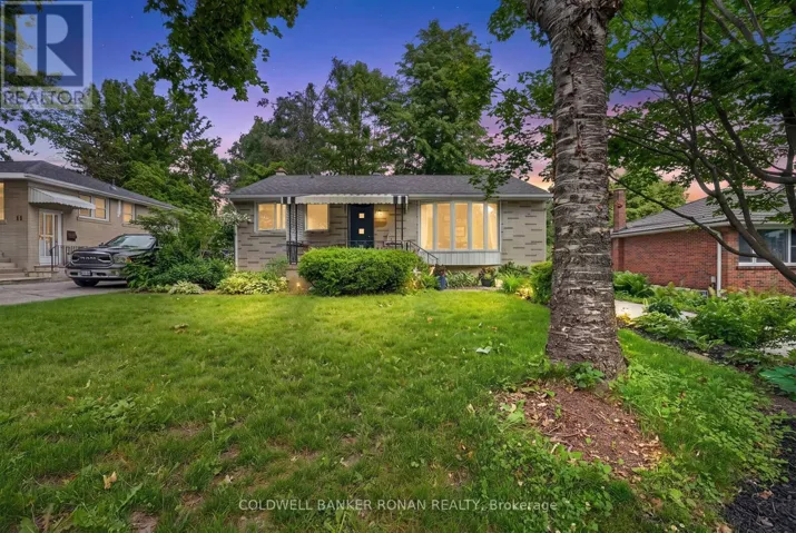 9 VINE STREET, Barrie (Sunnidale), Ontario L4N2B1