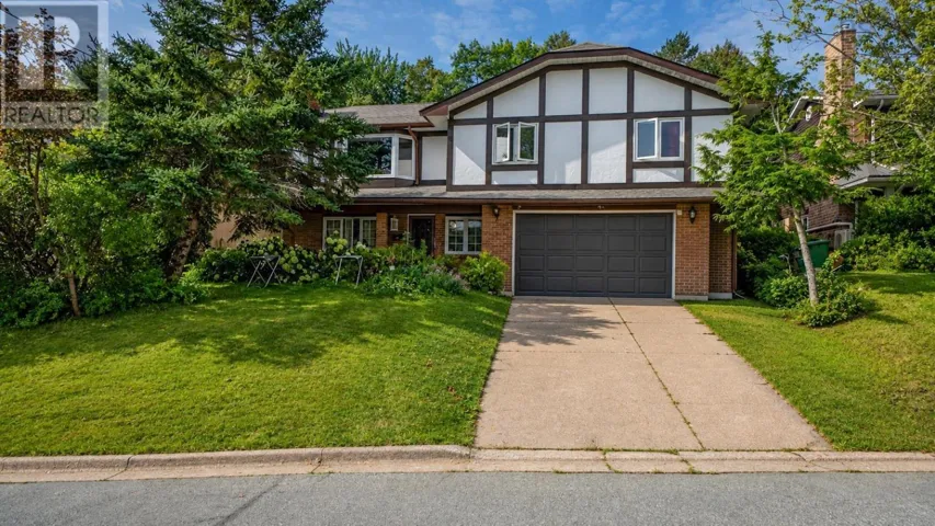 47 Forest Road, Dartmouth, Nova Scotia B2Y4G5