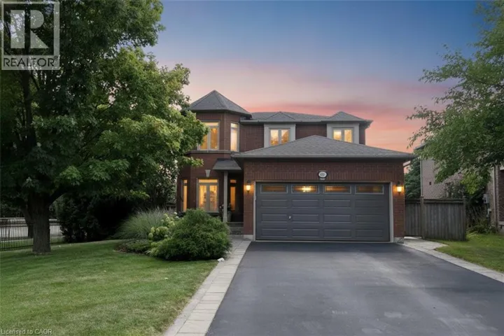 470 AMANDA Crescent, Burlington, Ontario L7L6H5