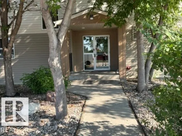 #202 12110 119 AV NW, Edmonton, Alberta T5L5G9