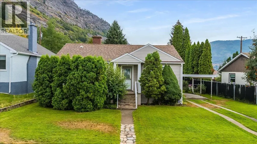 306 Sylvia Crescent, Trail, British Columbia V1R1A5