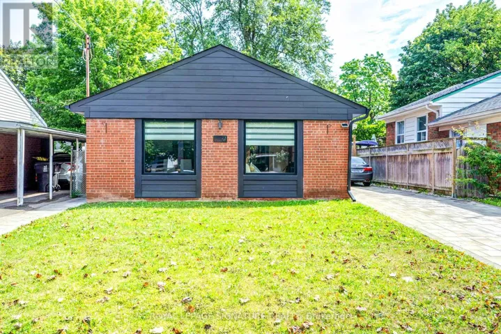 23 DENHAM ROAD, Toronto (Dorset Park), Ontario M1P1W5