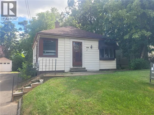 241 HADDON Avenue S, Hamilton, Ontario L8S1X9