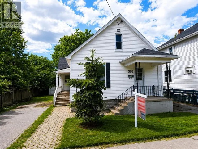 366 Cromwell STREET, Sarnia, Ontario N7T3Y8