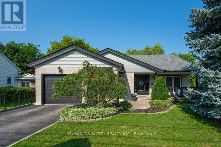 108 QUEENSWAY DRIVE, Woolwich, Ontario N3B2T5