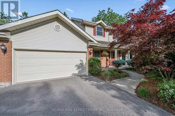 21 TINATAWA COURT, Kitchener, Ontario N2A3K4