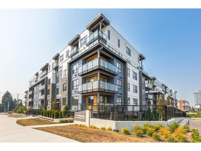 B306 20049 82 AVENUE, Langley, British Columbia V2Y4A5