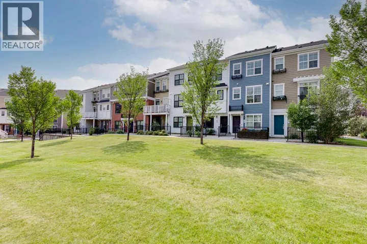 42 Sherwood Row NW, Calgary, Alberta T3R0X1