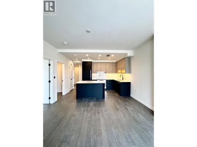 211 8398 OAK STREET, Vancouver, British Columbia V6P0L9