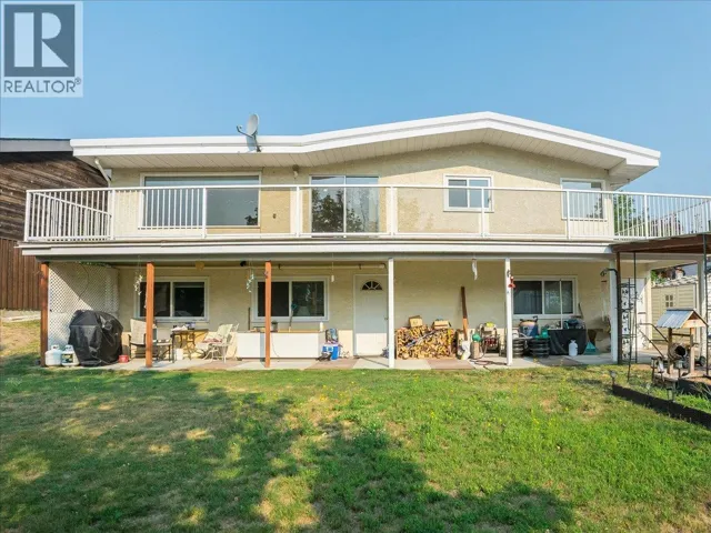 3613 9th Avenue, Castlegar, British Columbia V1N2Z6