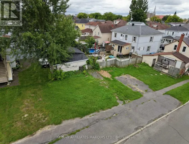 829 FIRST STREET E, Cornwall, Ontario K6H1M9