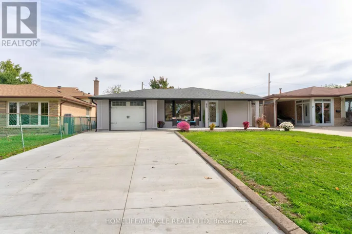 85 SILVERSTONE DRIVE, Toronto (Mount Olive-Silverstone-Jamestown), Ontario M9V3G4