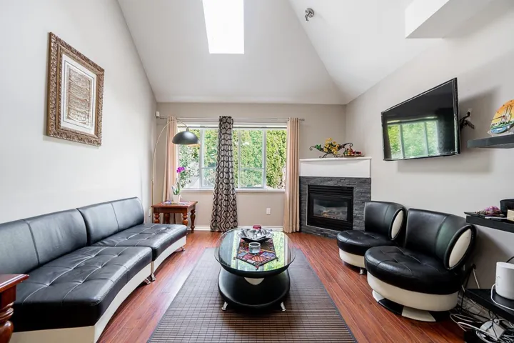 48 13918 58 AVENUE, Surrey, British Columbia V3X3N8
