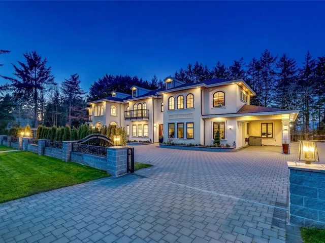 16375 30B AVENUE, Surrey, British Columbia V3S0E3