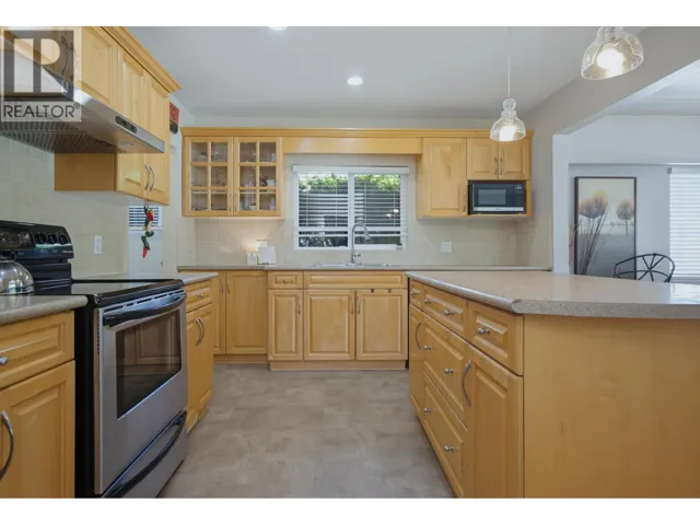 942 PORTER STREET, Coquitlam, British Columbia V3J5C2
