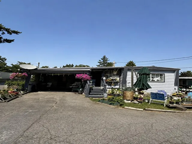 17 16039 FRASER HIGHWAY, Surrey, British Columbia V4N0G2