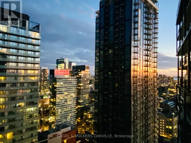 3310 - 125 PETER STREET, Toronto (Waterfront Communities), Ontario M5V0M2
