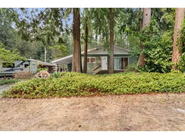 610 MOUNTAIN VIEW ROAD, Cultus Lake North, Cultus Lake, British Columbia V2R4Z5