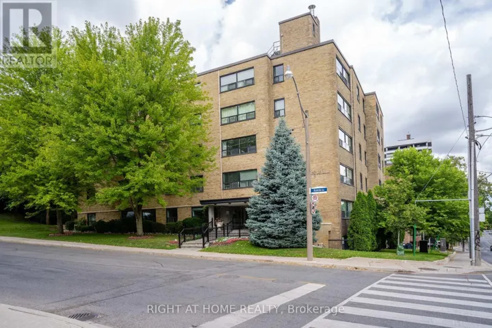 502 - 2 RIDELLE AVENUE, Toronto (Forest Hill North), Ontario M6B1H4