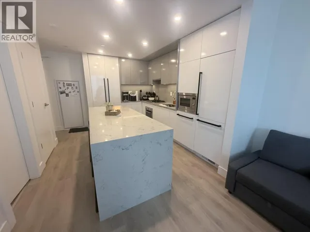 2510 4711 HAZEL STREET, Burnaby, British Columbia V5H0J9