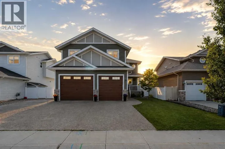 35 Erica Drive, Lacombe, Alberta T4L0H3