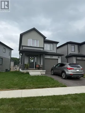 UPPER - 217 BENNINGER DRIVE, Kitchener, Ontario N2E0K1
