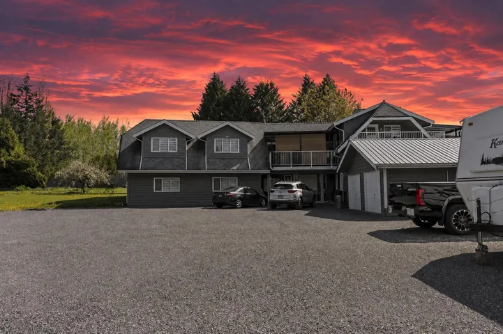 25412 58 AVENUE, Langley, British Columbia V4W1G7