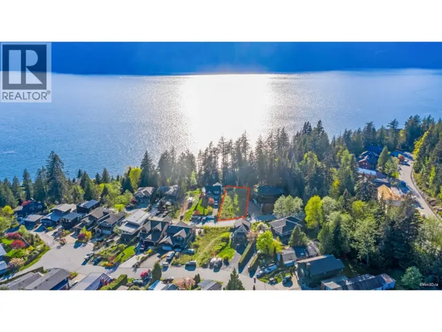 685 COPPER DRIVE, Squamish, British Columbia V8B1J1