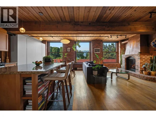 305 41 ALEXANDER STREET, Vancouver, British Columbia V6A1B2