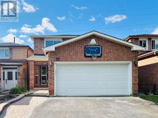 32 PERTHSHIRE STREET, Toronto (L'Amoreaux), Ontario M1V3A9