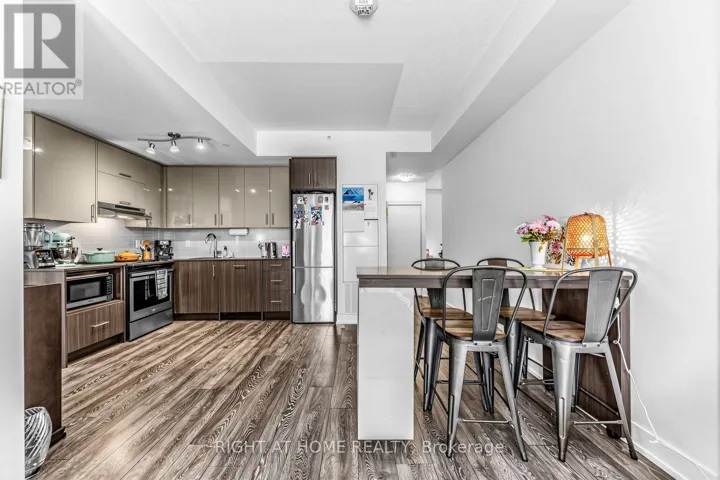 2 - 180 FAIRVIEW MALL DRIVE, Toronto (Don Valley Village), Ontario M2J0G4