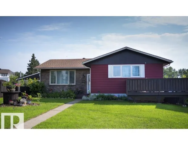 11119 31st NW NW, Edmonton, Alberta T5W1W9