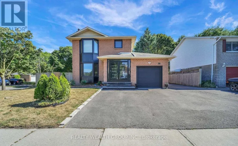 19 GLENABBEY DRIVE, Clarington (Courtice), Ontario L1E1C1