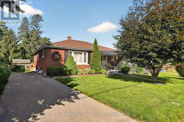 14 EAST PARK DRIVE, Woodstock (Woodstock - South), Ontario N4S3M8