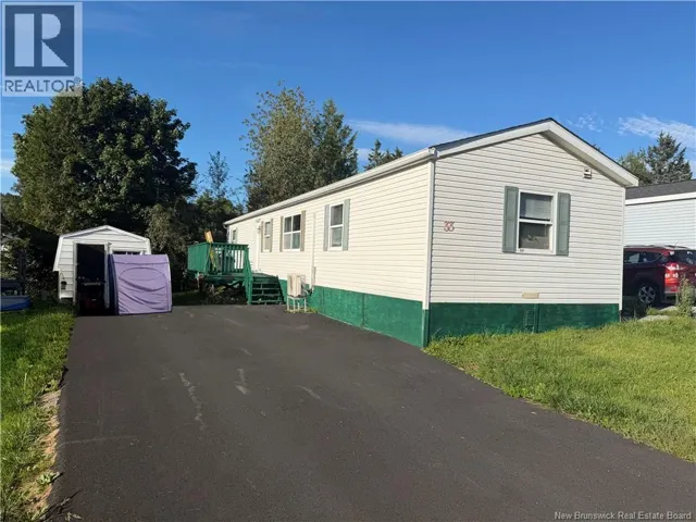 33 Glenview Drive, Saint John, New Brunswick E2H2R5