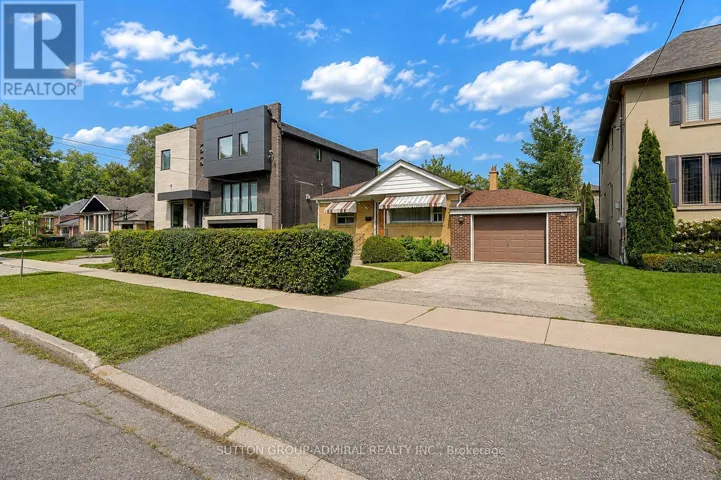 78 INVERMAY AVENUE, Toronto (Clanton Park), Ontario M3H1Z5